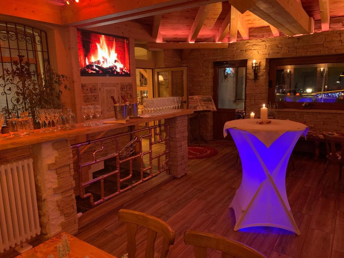 Hotel Alpenhof Markneukirchen المظهر الخارجي الصورة