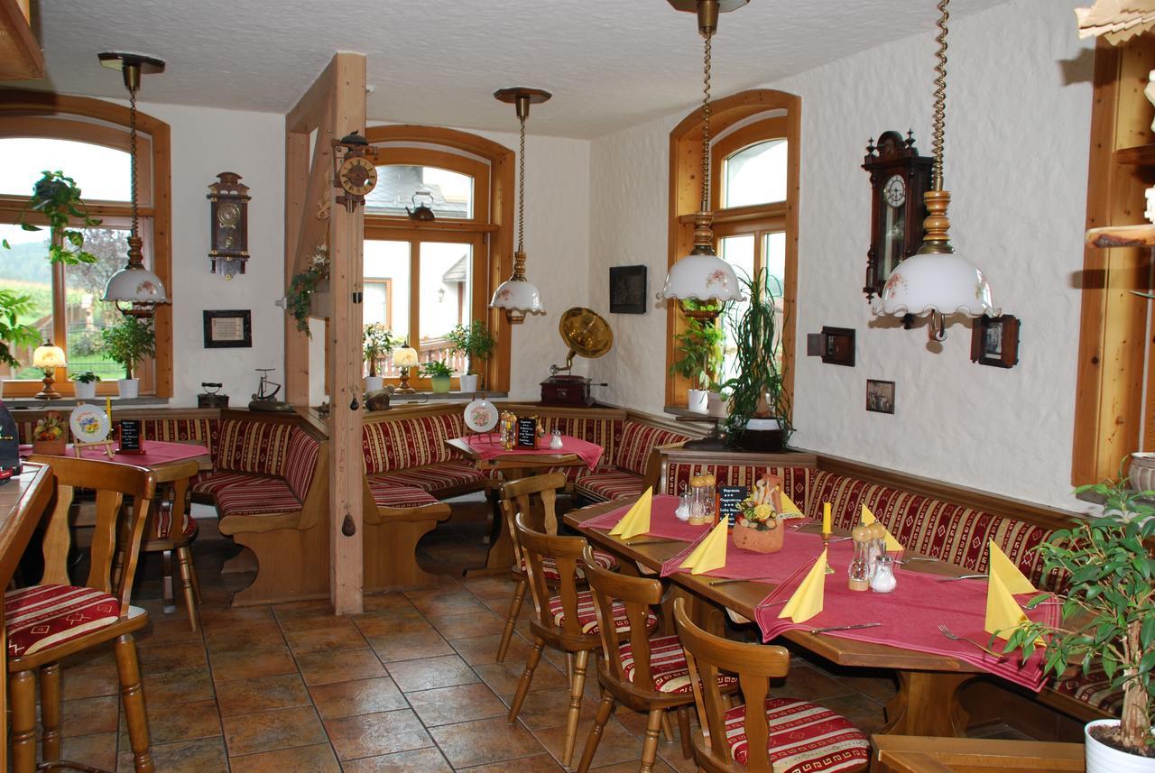 Hotel Alpenhof Markneukirchen المظهر الخارجي الصورة